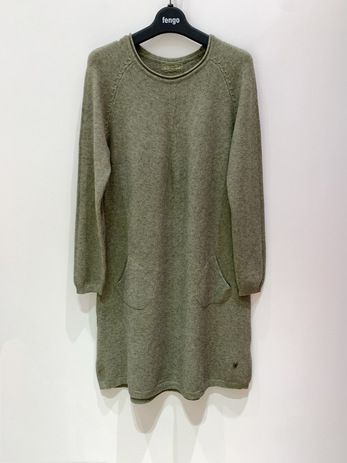 Viskoosi neuletunika