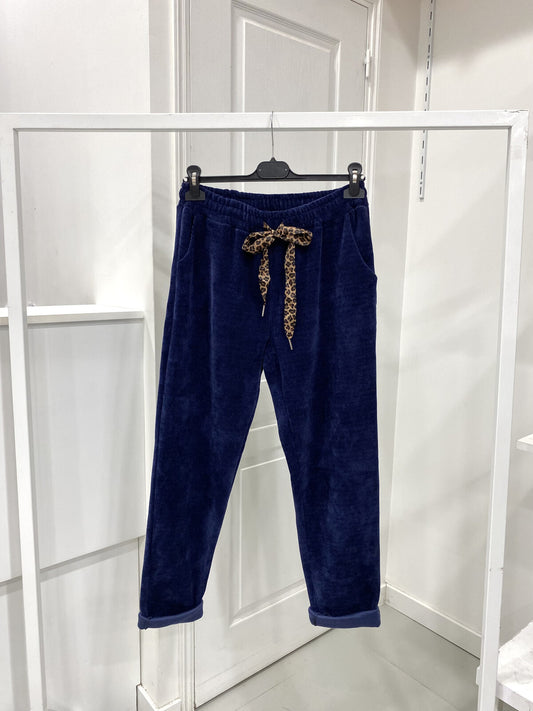 Yhdenkoon naisten housut